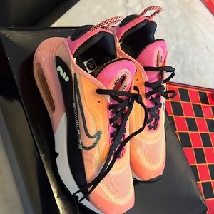 Nike Air Max 2090 Women Size 7 used